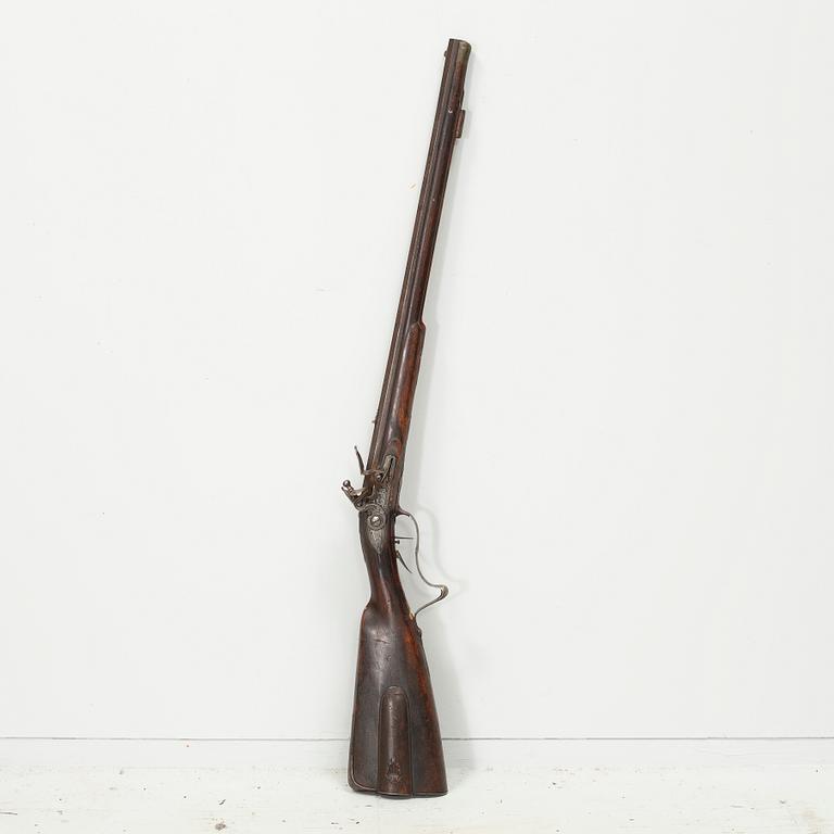 A flintlock rifle from Nusbaum in Stockholm, 18th century.