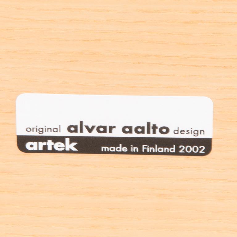 ALVAR AALTO X800C Table by Artek 2002.