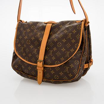 Louis Vuitton, "Saumur 35" väska.