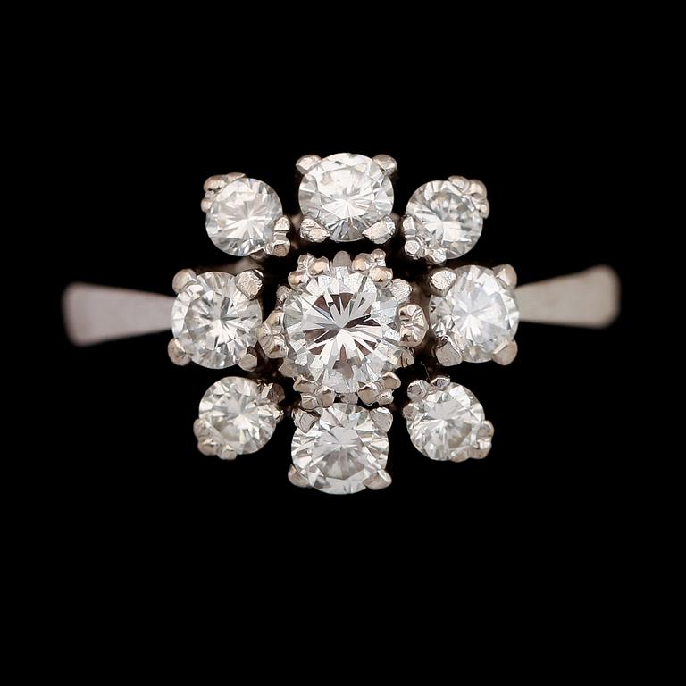 RING, 18K vitguld, briljantslipade diamanter tot ca 1.86 ct, svenska stämplar Alton 1949.