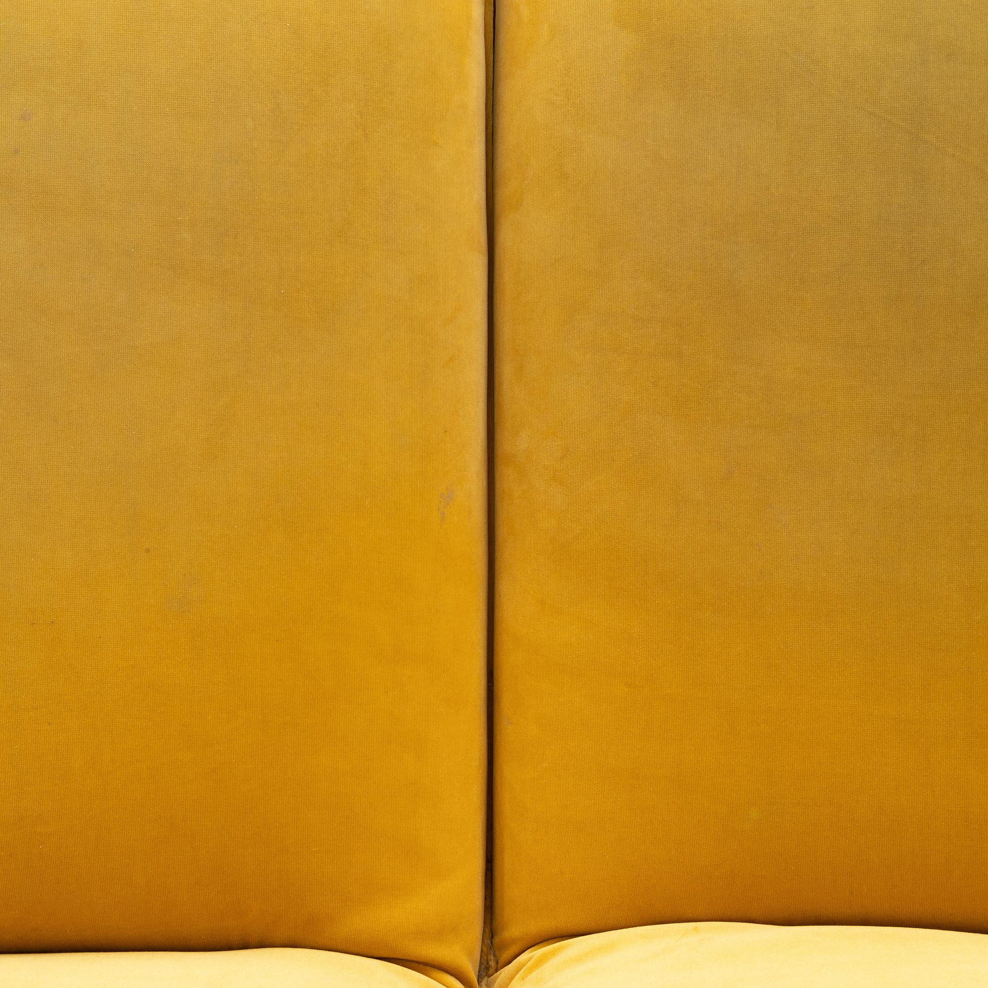 Ronan & Erwan Bouroullec, sofa, 'Officina', Magis, Italy.