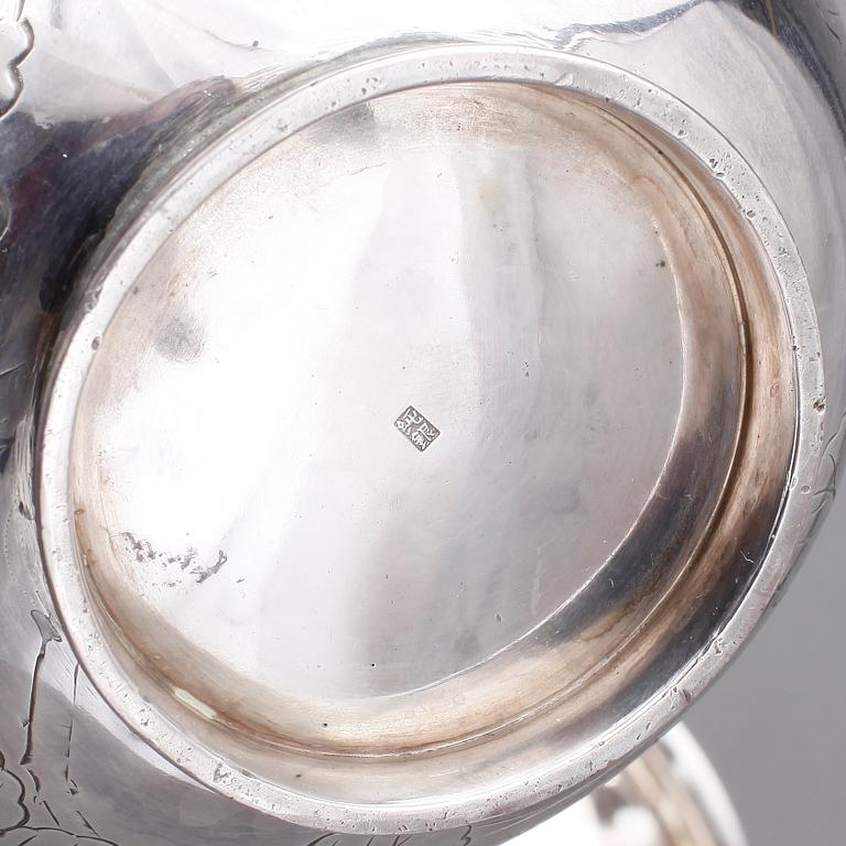 PARTI SILVERFÖREMÅL, 6 st, bla sterling, Japan 1900-tal. Tot ca 1560 gram.