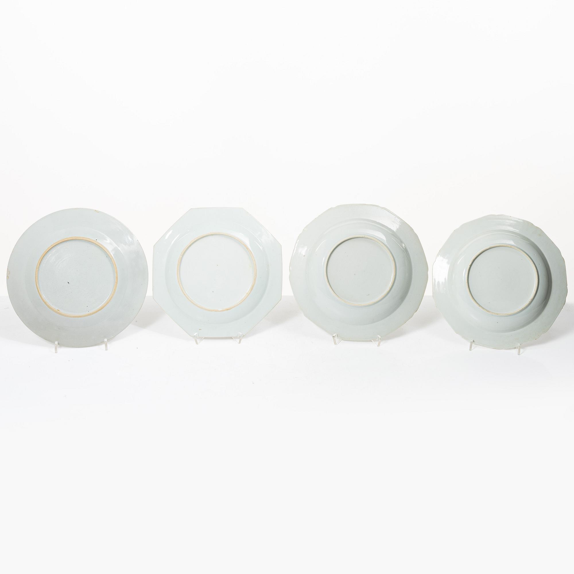 17 Famille Rose export porcelain plates, China, Qianlong (1736-95).