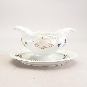 A 76 pcs Rosenthal porcelain service mid 1900s.