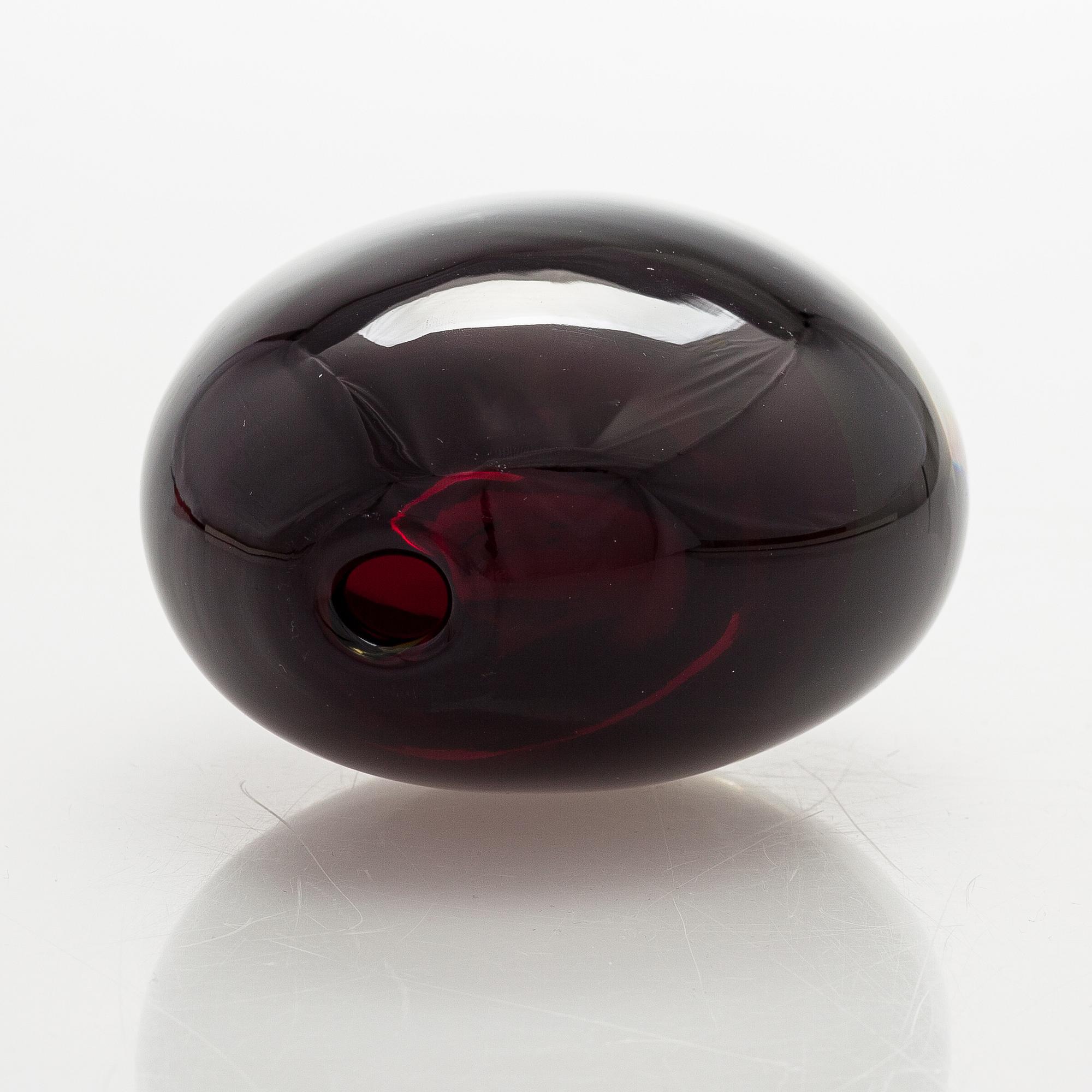 Kaj Franck, a 'KF 240' vase signed K. Franck Nuutajärvi Notsjö -61.