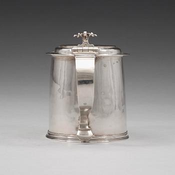 An English 17th century silver tankard, possibly of John Ruslen, London 1680.