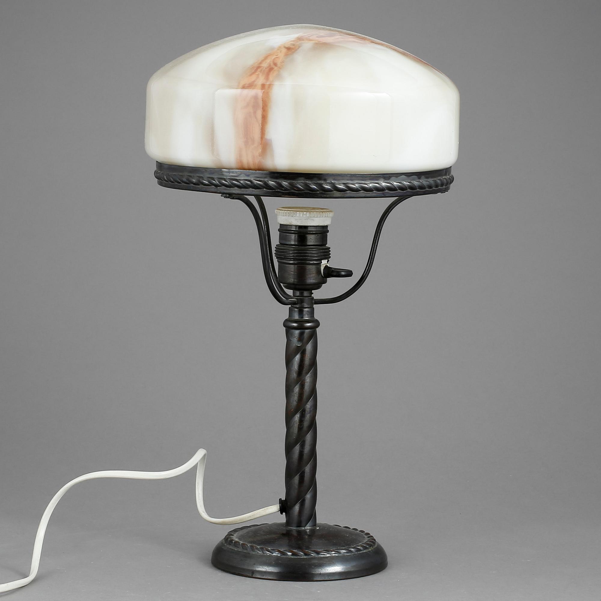 BORDSLAMPA, s k Strindbergslampa. 1920-30-tal.
