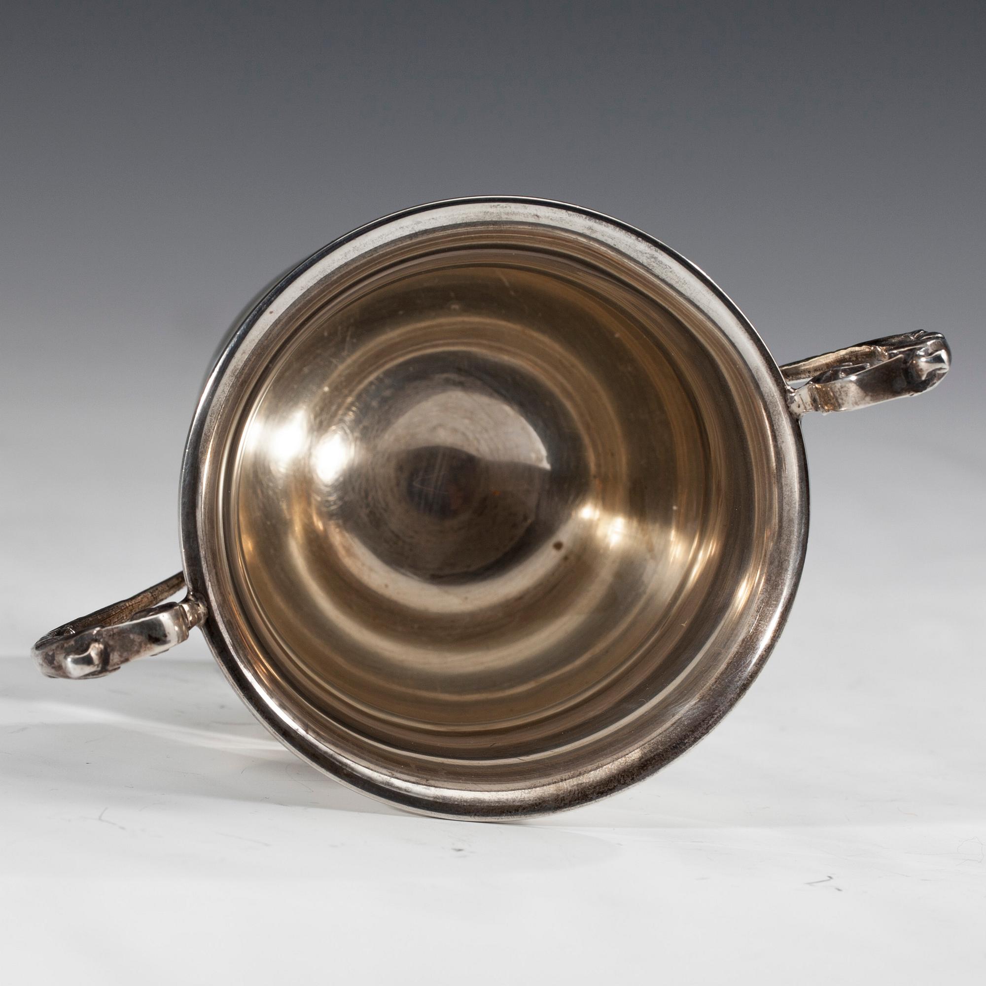 POKAL, sterling silver, Birmingham 1932. Vikt 127 g.