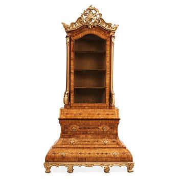 1162. A German Rococo 18th century cupboard.