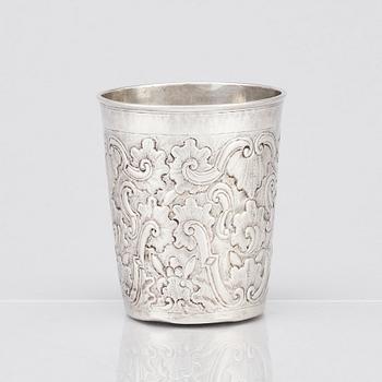 A Russian silver beaker, undidentified makers mark, Moscow 1752.