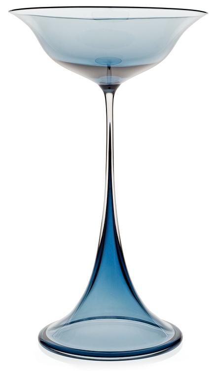 A Nils Landberg 'Tulip' glass goblet, Orrefors.