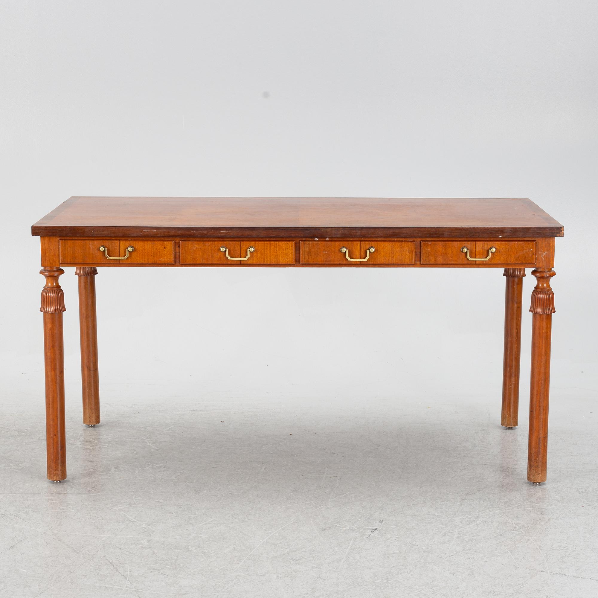 Skrivbord, 1900-talets första hälft.