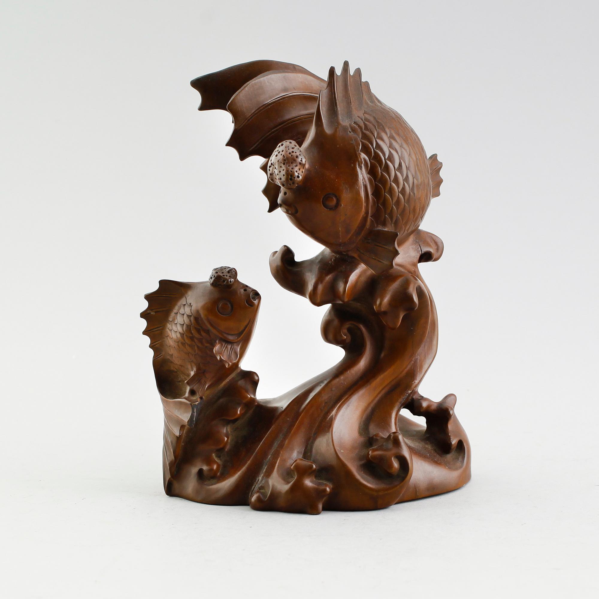 SKULPTUR, skuret ädelträ, Kina, 1900-/1800-tal.