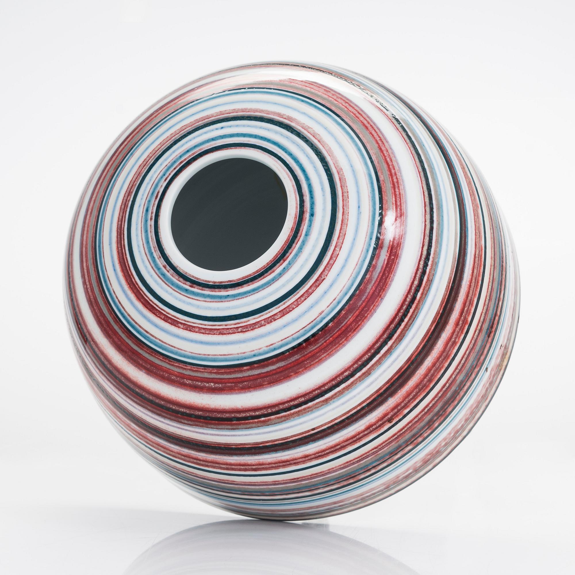 Oiva Toikka, a unique,  porcelain sculpture signed Oiva Toikka Rörstrand CVI. 1994-1995.