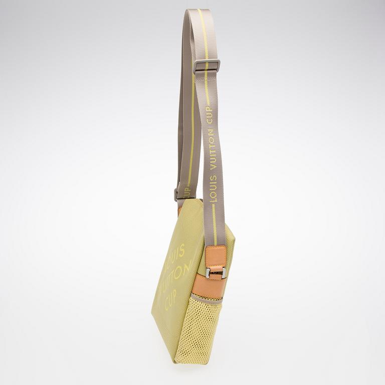 LOUIS VUITTON, Weathery LV Cup 2003, VÄSKA.