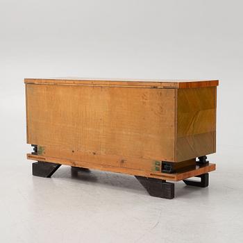 An Art Deco dresser from KM möbler, 1930s.