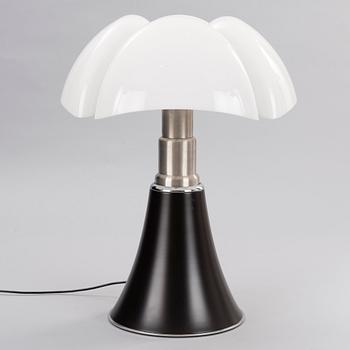 GAE AULENTI, BORDSLAMPA, "Pipistrello", Martinelli Luce.