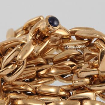 HALSKEDJA, 18K guld samt cabochonslipad blå safir, Chiampesan, Italien. Vikt 37,2 gram.