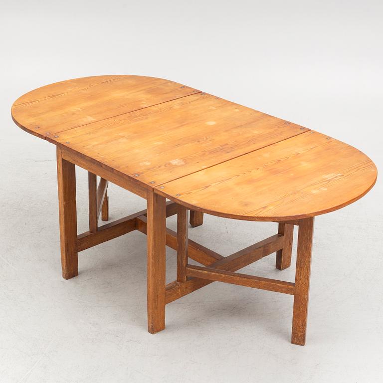 Drop-leaf table, late 19th Century.