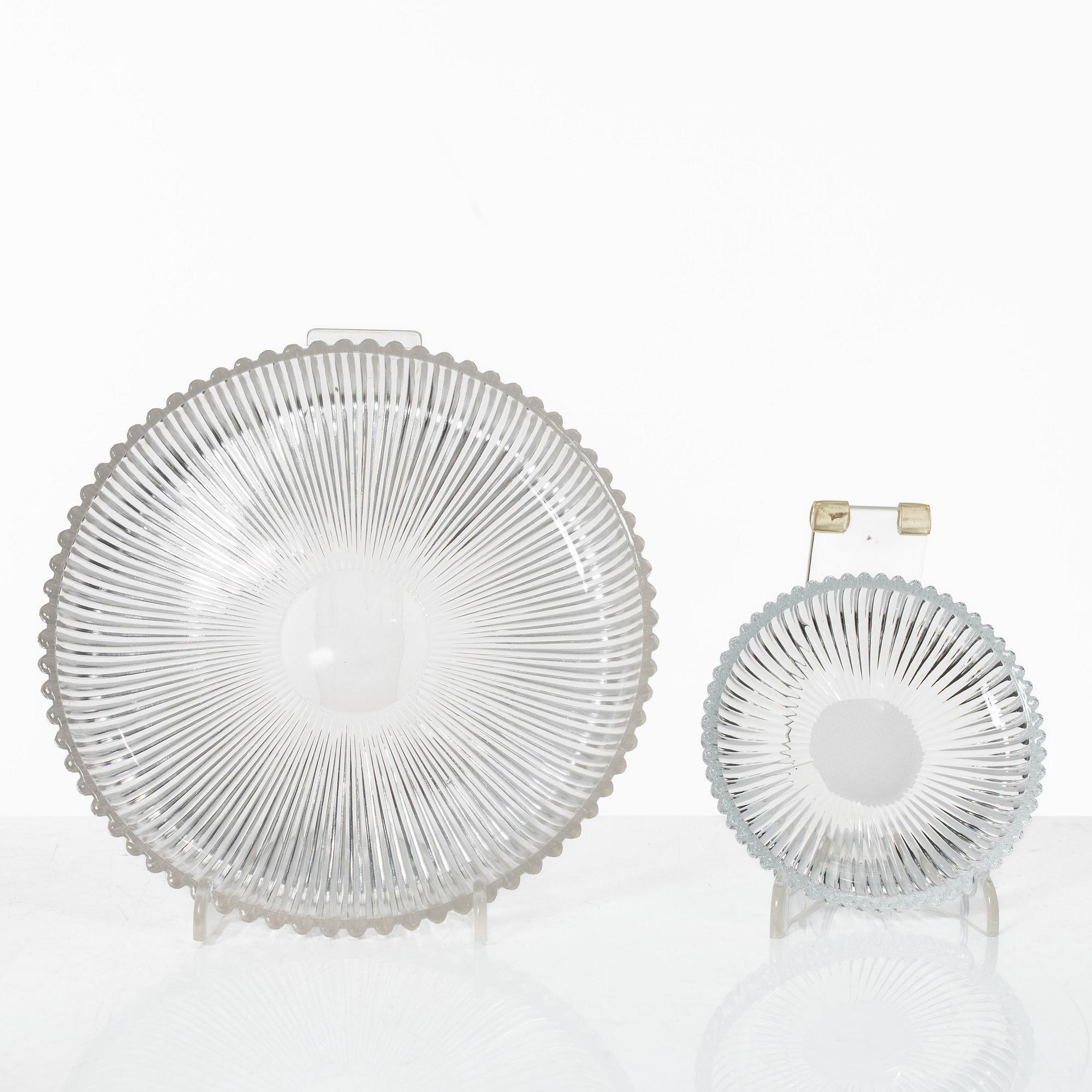 Arthur Percy, a 'Swedish Modern' glass service, "Reffla", Gullaskruf, the model designed in 1952 (110 pieces).