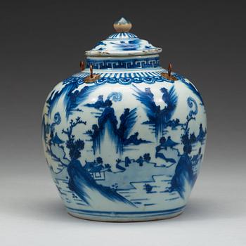 A blue and white jar with cover, Ming dynasty, Tianqi/Chongzhen, early 17th century.