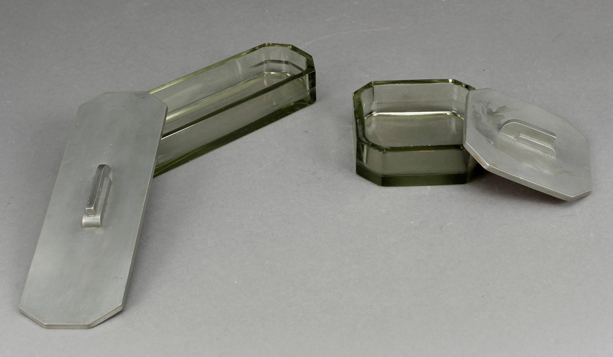 LOCKASKAR, 2 st, Elis Bergh, Kosta, art deco, 1935, signerade.