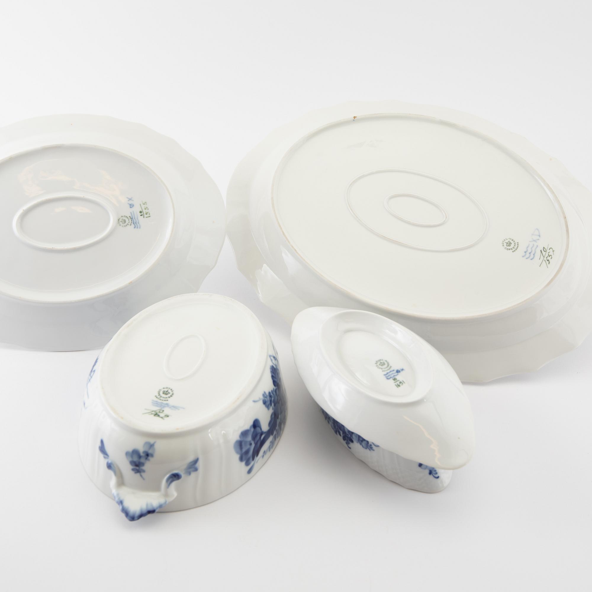 Service "Blue Flower" approx 96 pcs Royal Copenhagen Denmark 20th century porcelain.