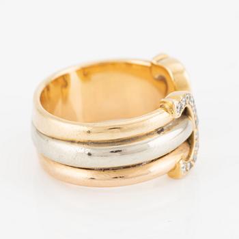 Cartier ring "Double C" 18K trefärgat guld med runda briljantslipade diamanter.