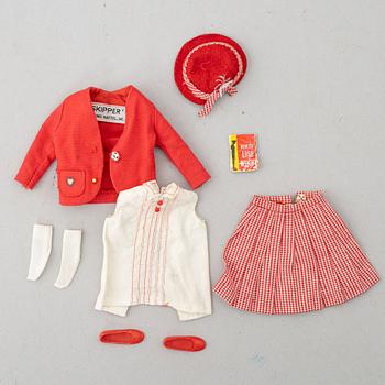 Barbie dolls, 8 pcs with clothes and accessories, Mattel, 1960s/70s.