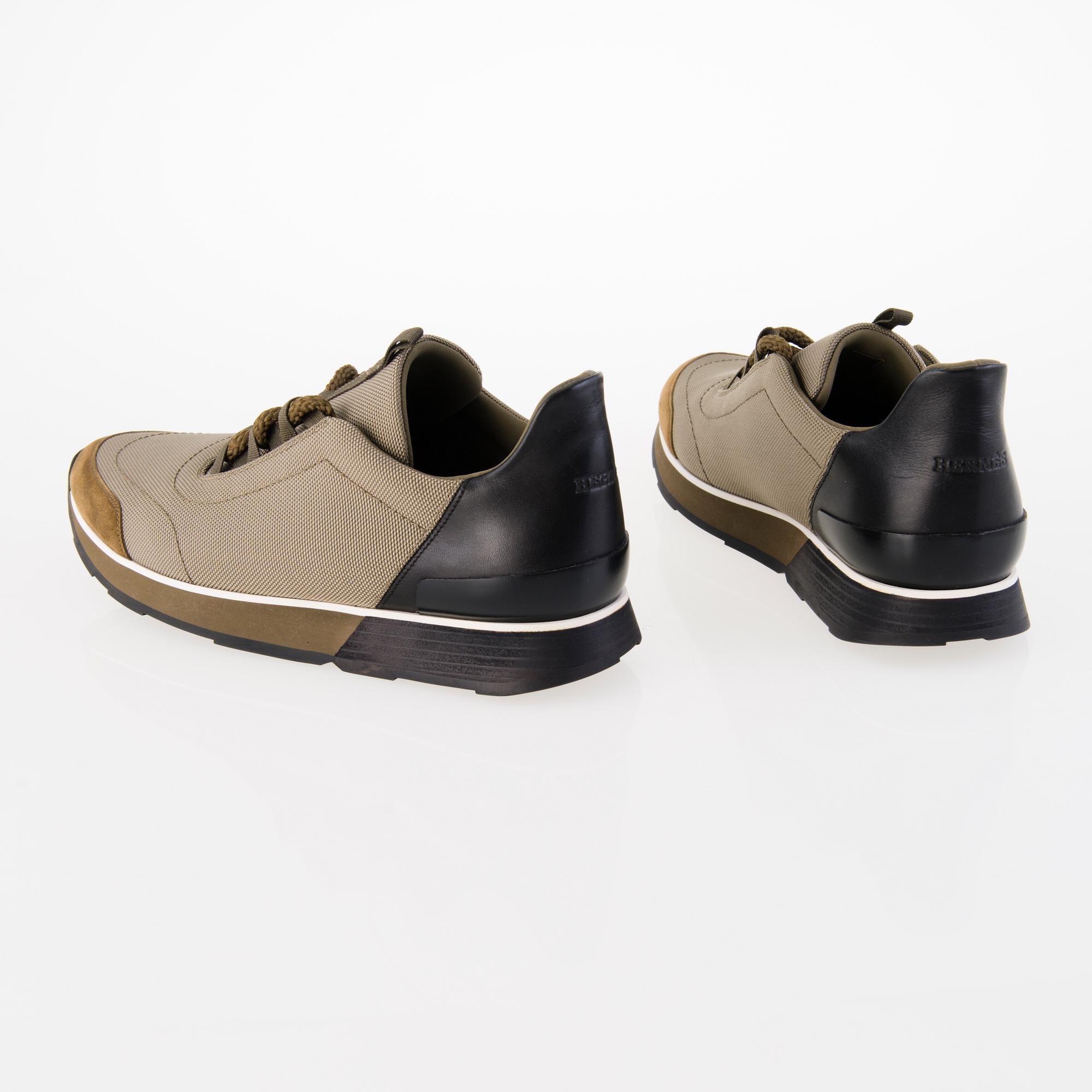 Miles sneaker hermes deals
