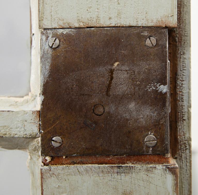 VITRINSKÅP, 1800-talets första hälft.