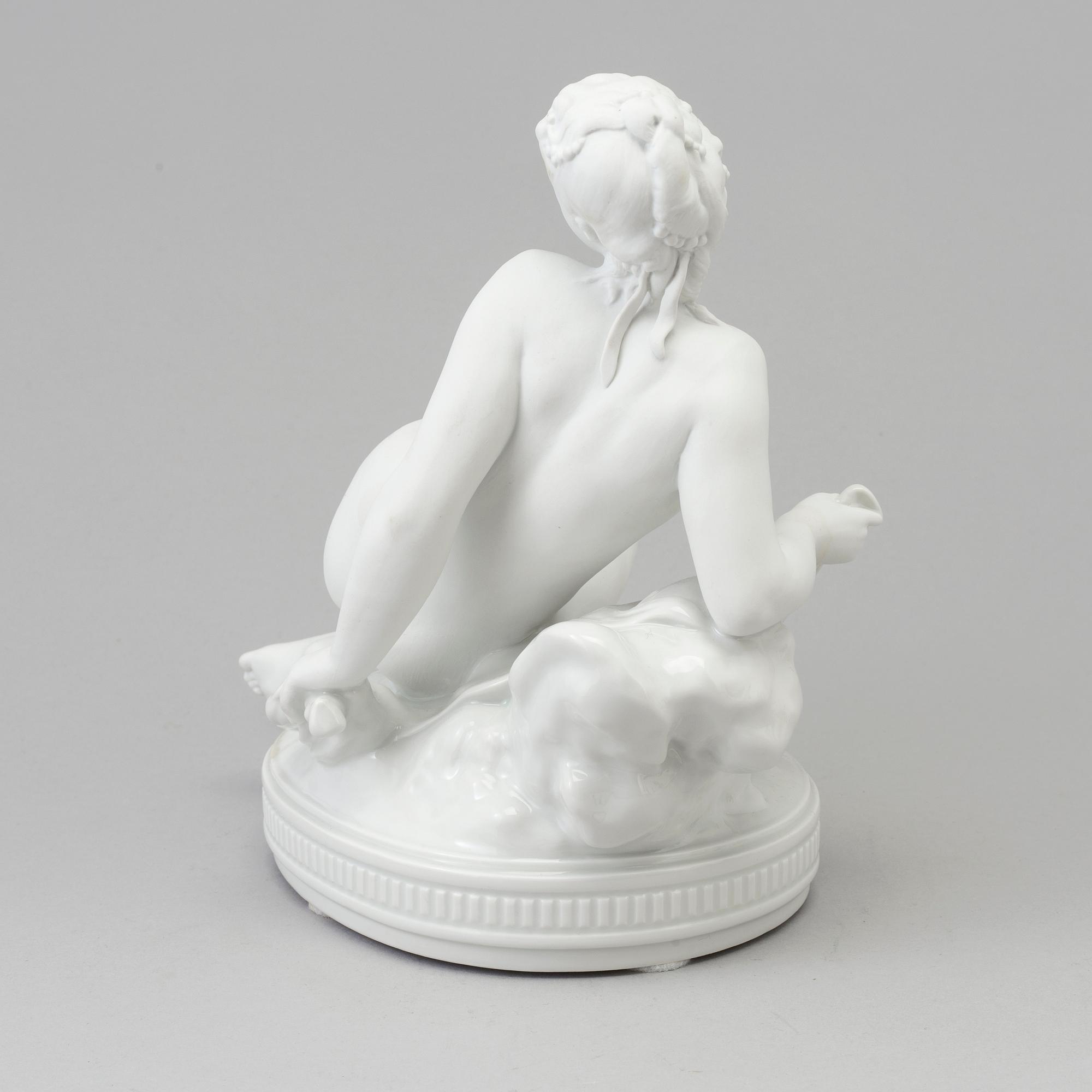 A Gerhard Henning porcelain figure 'Venus', Royal Copenhagen, Denmark, 1900-tal.