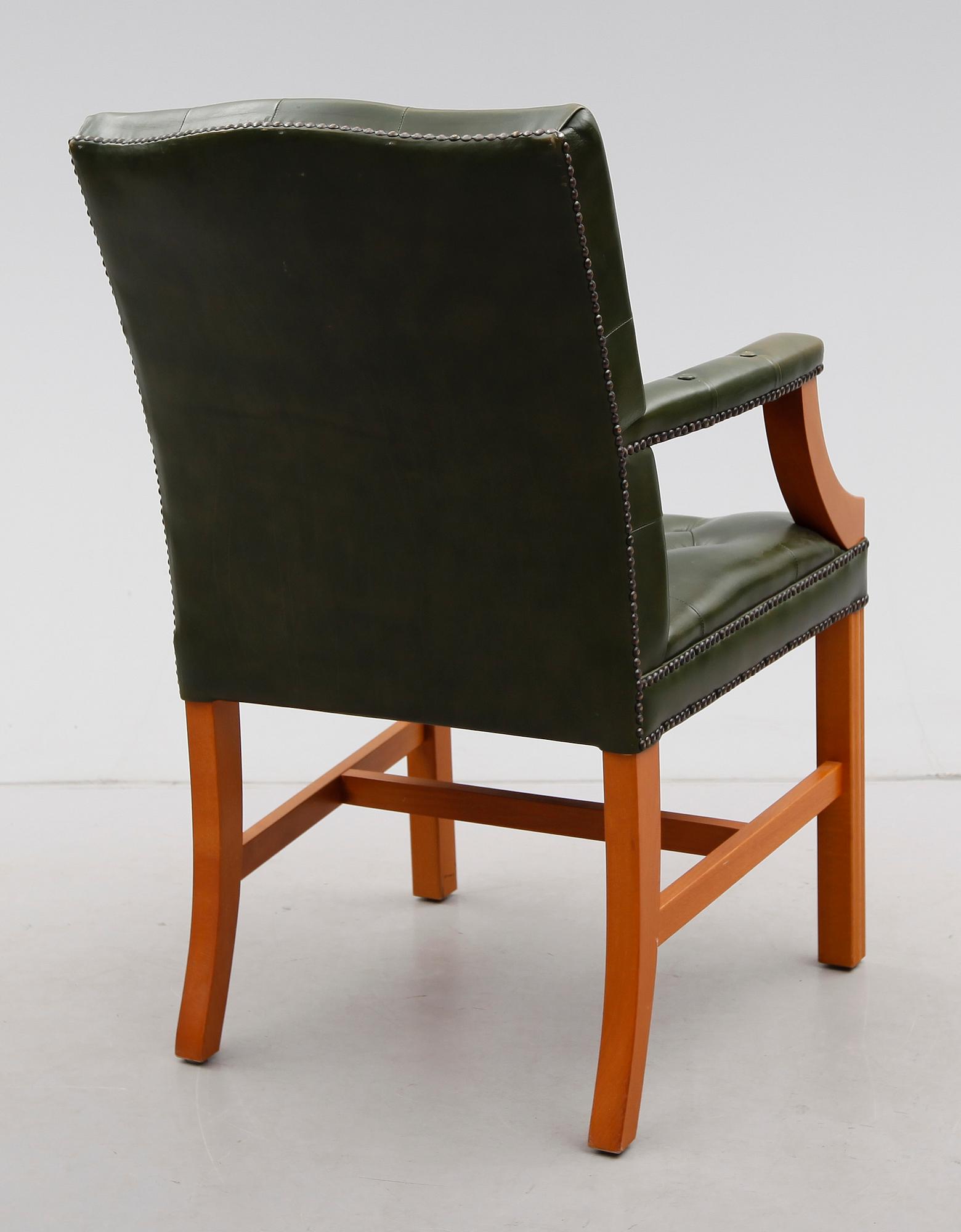 SKRIVBORDSSTOL, England, 1900-talets andra hälft.