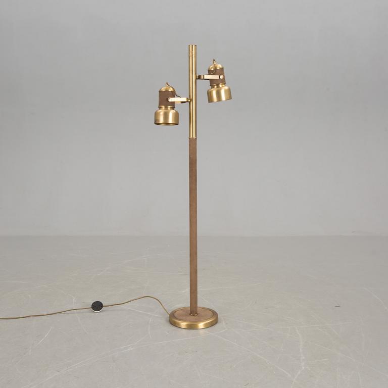 GOLVLAMPA, 1900-talets andra hälft.