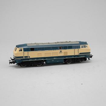 Märklin, electical engines and traincars, H0 in boxes.