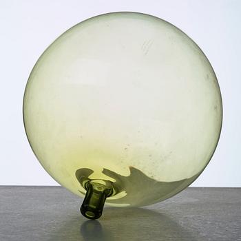 Ingeborg Lundin, a green "Apple" glass vase, Orrefors, Sweden.
