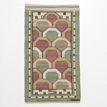 Märta Måås-Fjetterström, vävnad, "Sköldpaddan", inplock på linnebotten, signerad AB MMF, ca 66 x 37 cm.