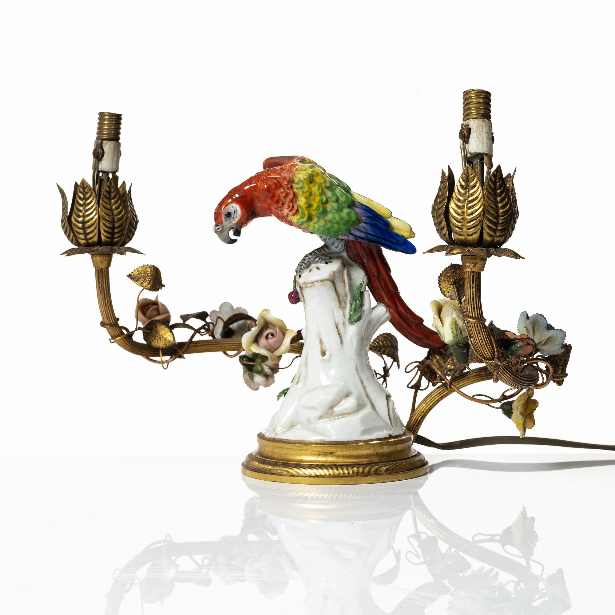 Table lamp, Ackermann & Fritze, Rudolstadt Volkstedt, Germany, early 20th century.