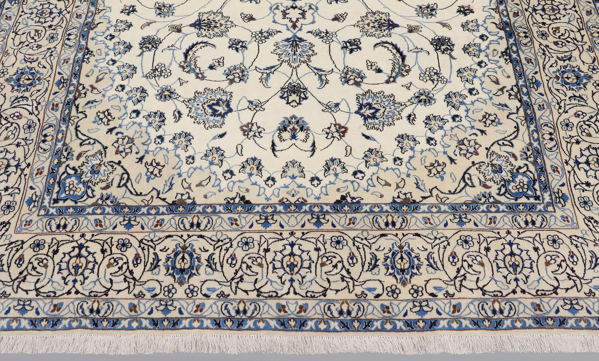 Matta, Nain part silk, sk 9LAA, ca 500,000 knutar/kvm, 296 x 191 cm.