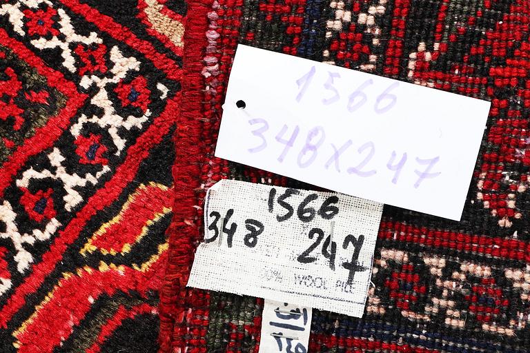 Carpet, Hosseinabad, ca 348 x 247 cm.