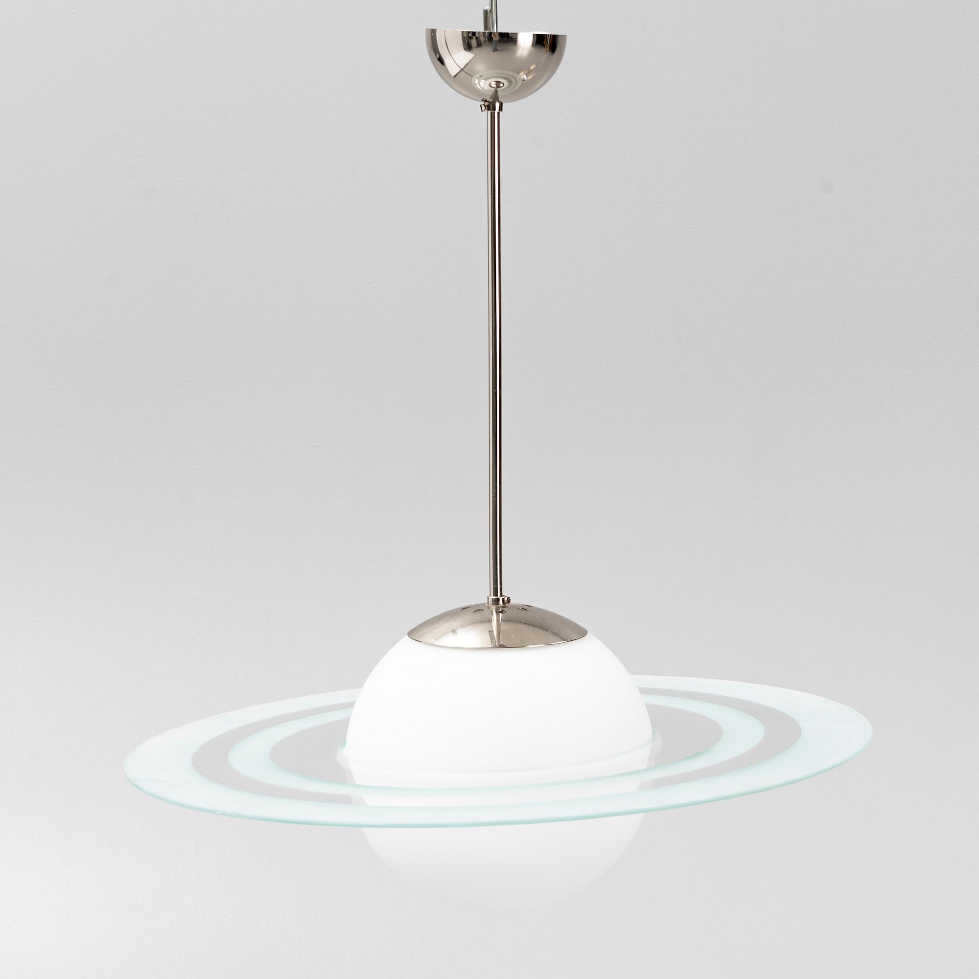 Taklampa, Saturnusmodell.