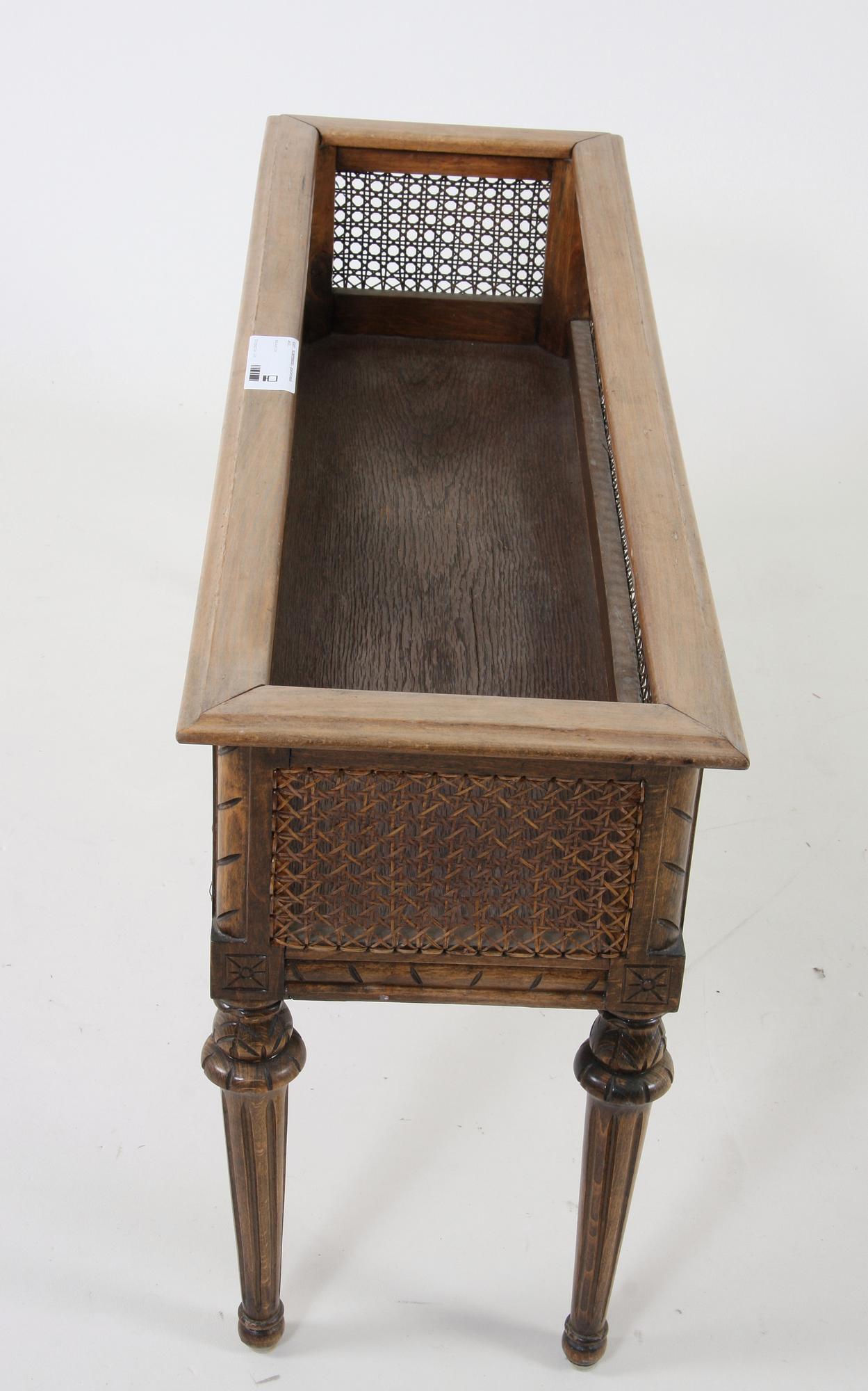 BLOMSTERBORD, gustaviansk stil.