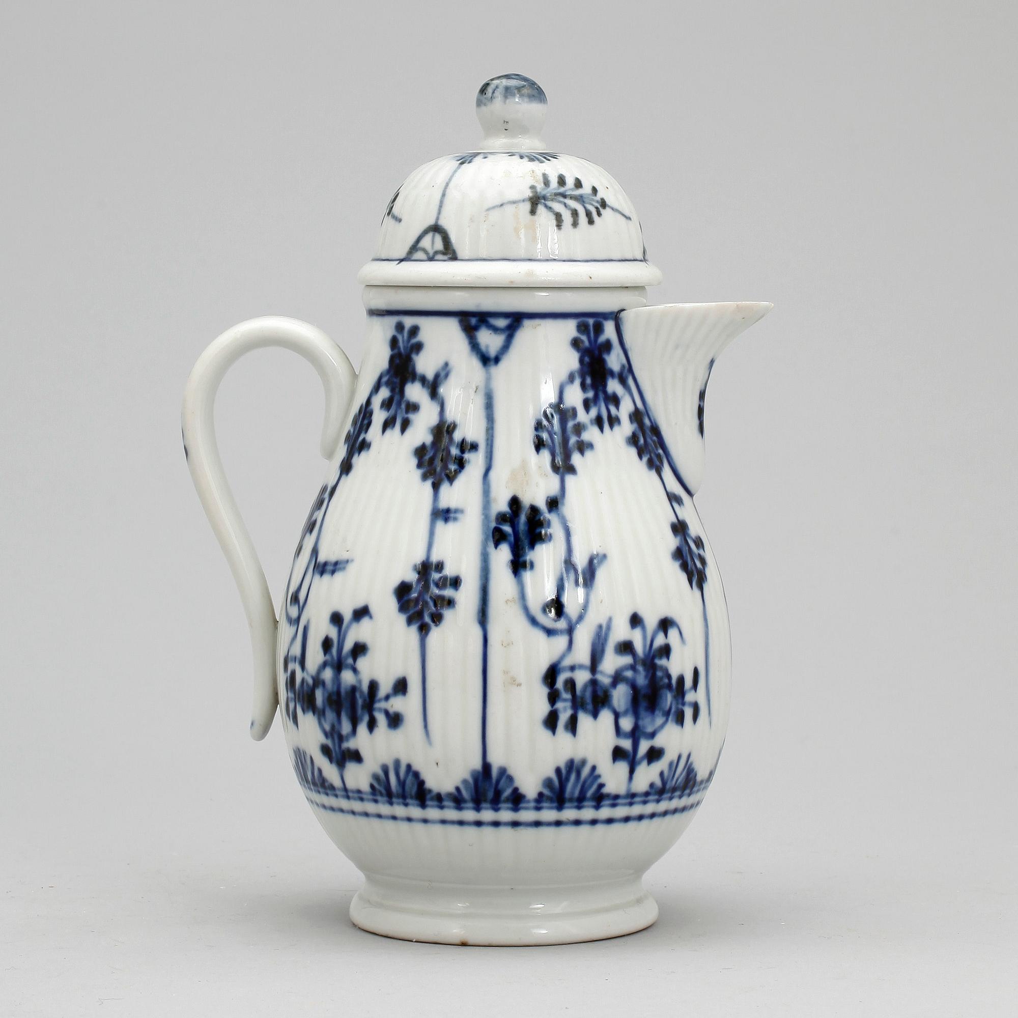 KANNA, porslin, sannolikt 1700-tal.
