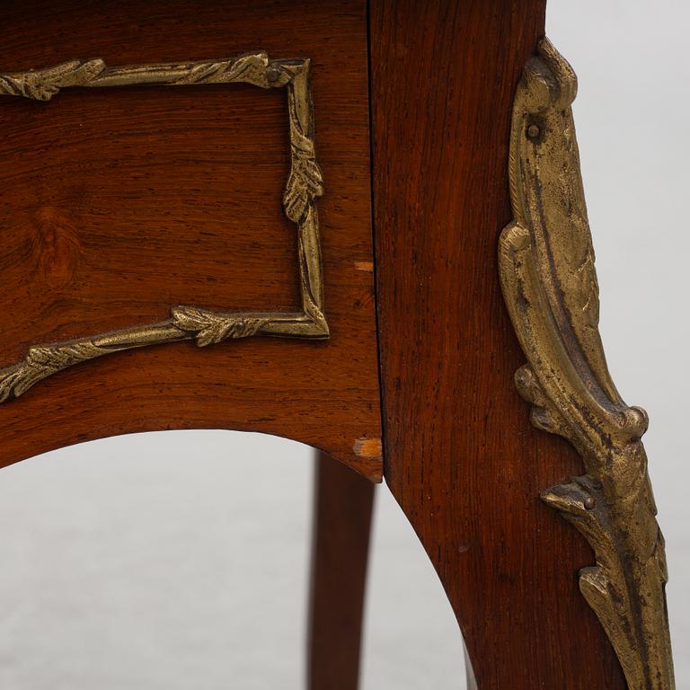 A secretaire, Louis XV style, 20th century.