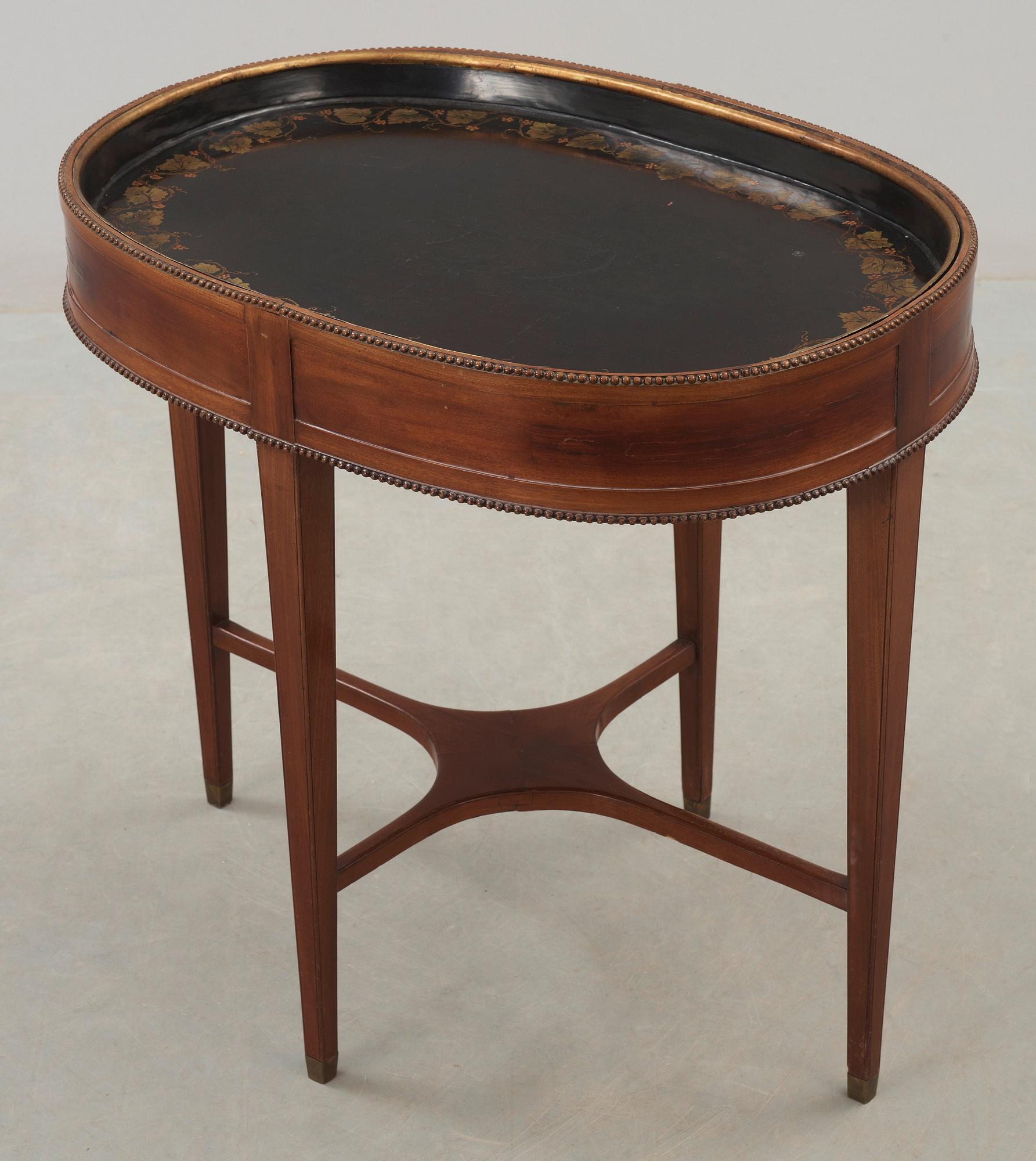 BRICKBORD. Sengustavianskt, omkring år 1800.