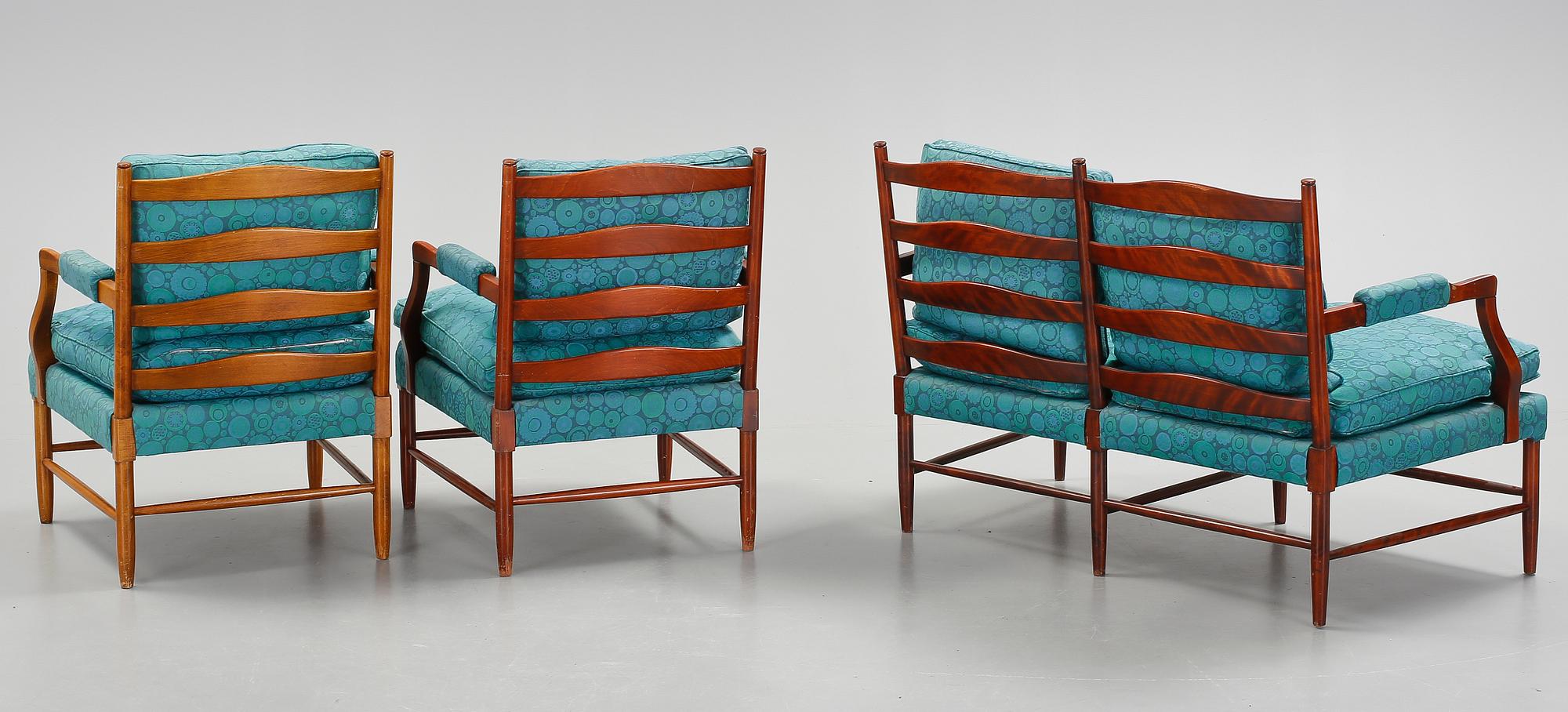 SOFFA OCH 2 FÅTÖLJER, Gripsholmsmodell, 1960-tal.
