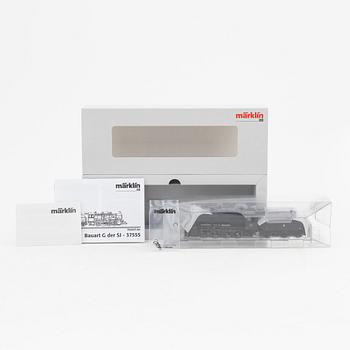 Märklin, two steam engines model no 37555 & 37831, gauge H0, in boxes.