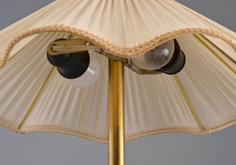 Paavo Tynell, BORDSLAMPA.