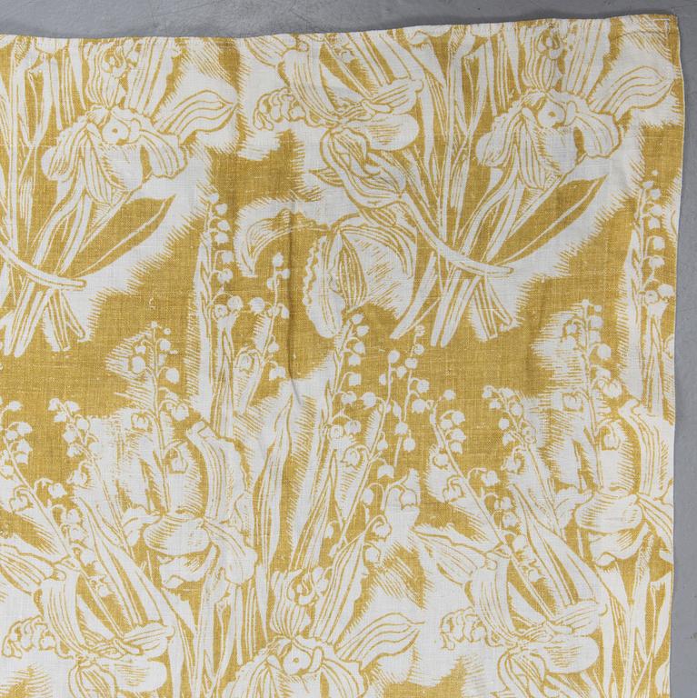Tyra Lundgren, a linen 'Liljekonvaljebukett' curtain from NK:s Textilkammare.