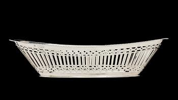 BRÖDKORG, silver, England. 1898. Vikt 390 g.